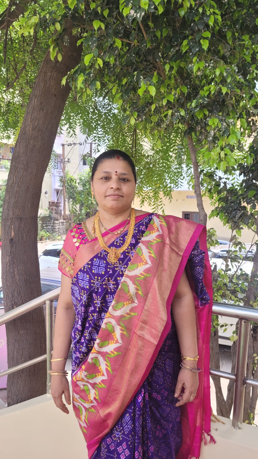 Portrait of Grandmaster Srilatha, Reiki Healer at Latha Reiki Healing